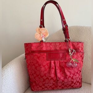 vintage Coach Red Optic Canvas Tote bag